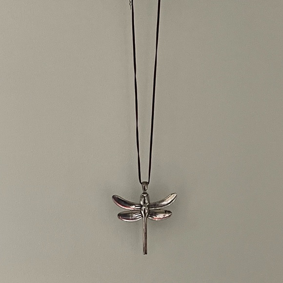 Metal dragonfly pendant. - Picture 12 of 15